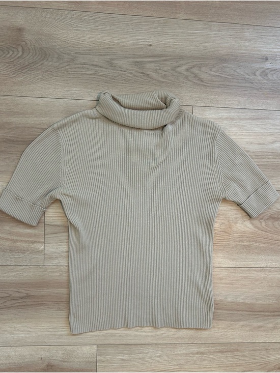 Joseph Tops - 80% Silk Vintage Joseph A. "Qu'est-ce que c'est Silk?" Ribbed Turtleneck Sweater